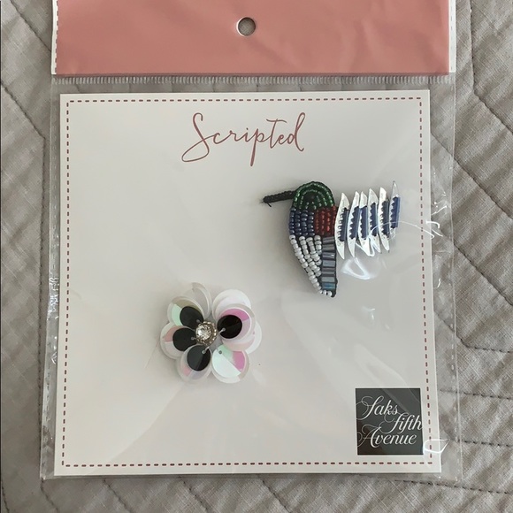 Saks Fifth Avenue Accessories - Bird & flower broach